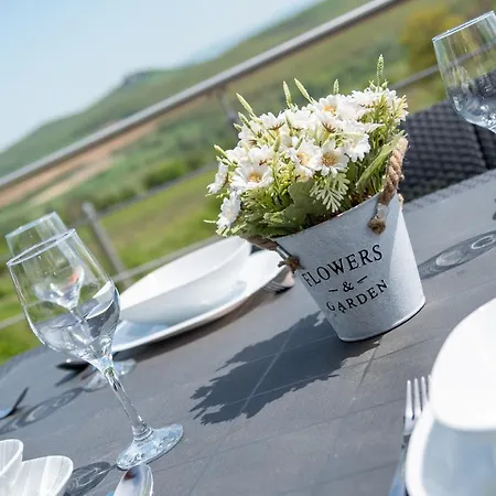 Kali Vineyard Estate * Köveskál