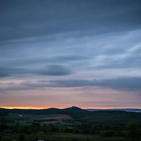 וילה Kali Vineyard Estate *