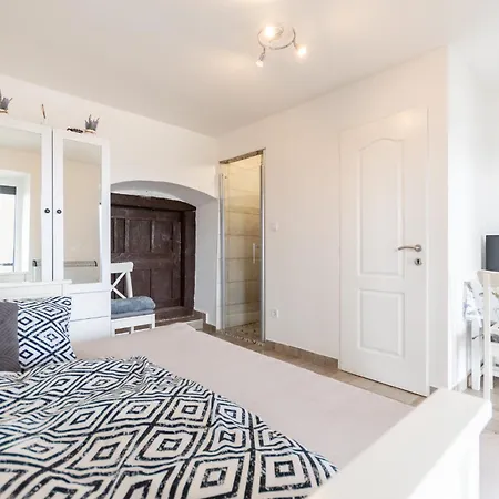 Káli Vineyard Estate * Köveskál