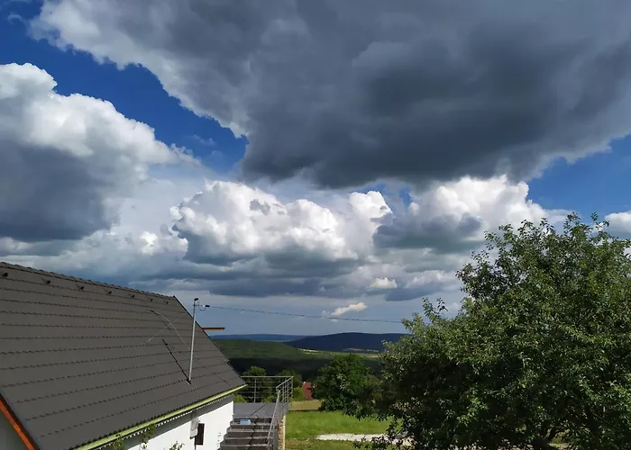 Kali Vineyard Estate Köveskál