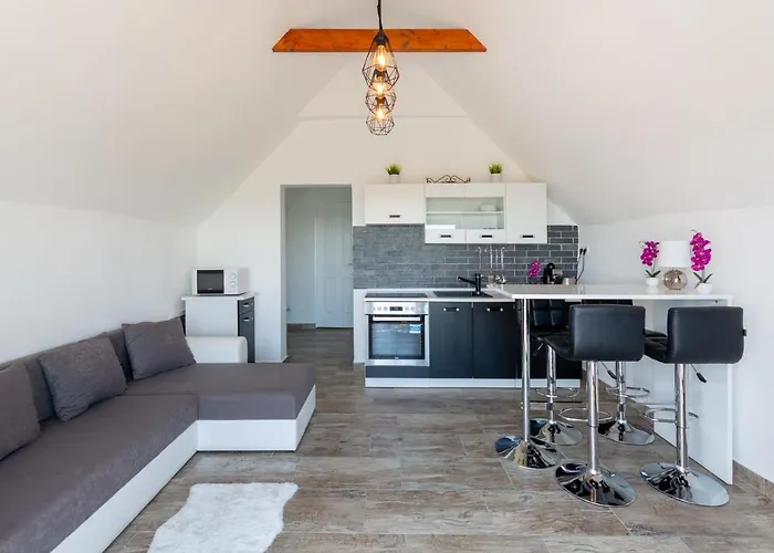 Kali Vineyard Estate Köveskál