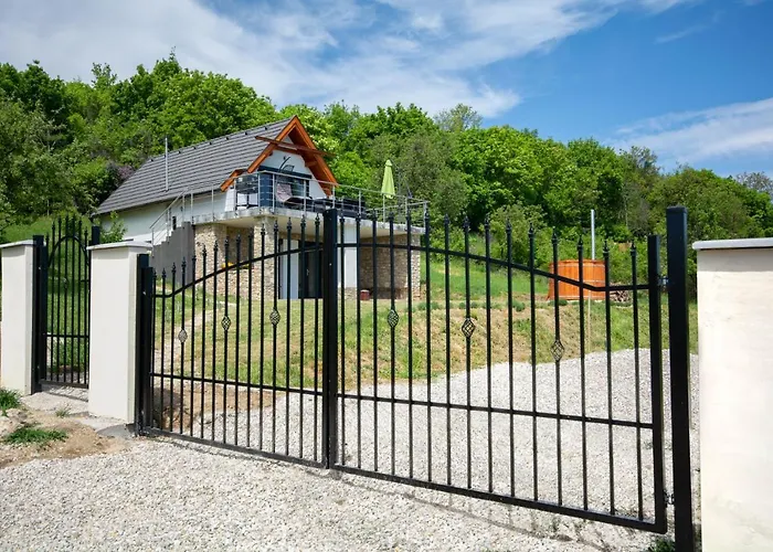 Villa Kali Vineyard Estate *